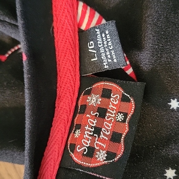 Santa's Treasure 2 piece Pajamas - Picture 3 of 5